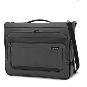 Samsonite
X-Tralight 3" Ultravalet Garment Bag Dark Gray
Carry-on NEW